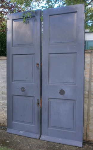 Twin front doors 57 - front, 57"